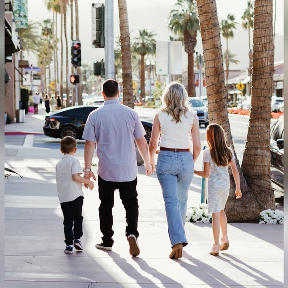 Meet your Posher, Renata - Picture 1 of 13